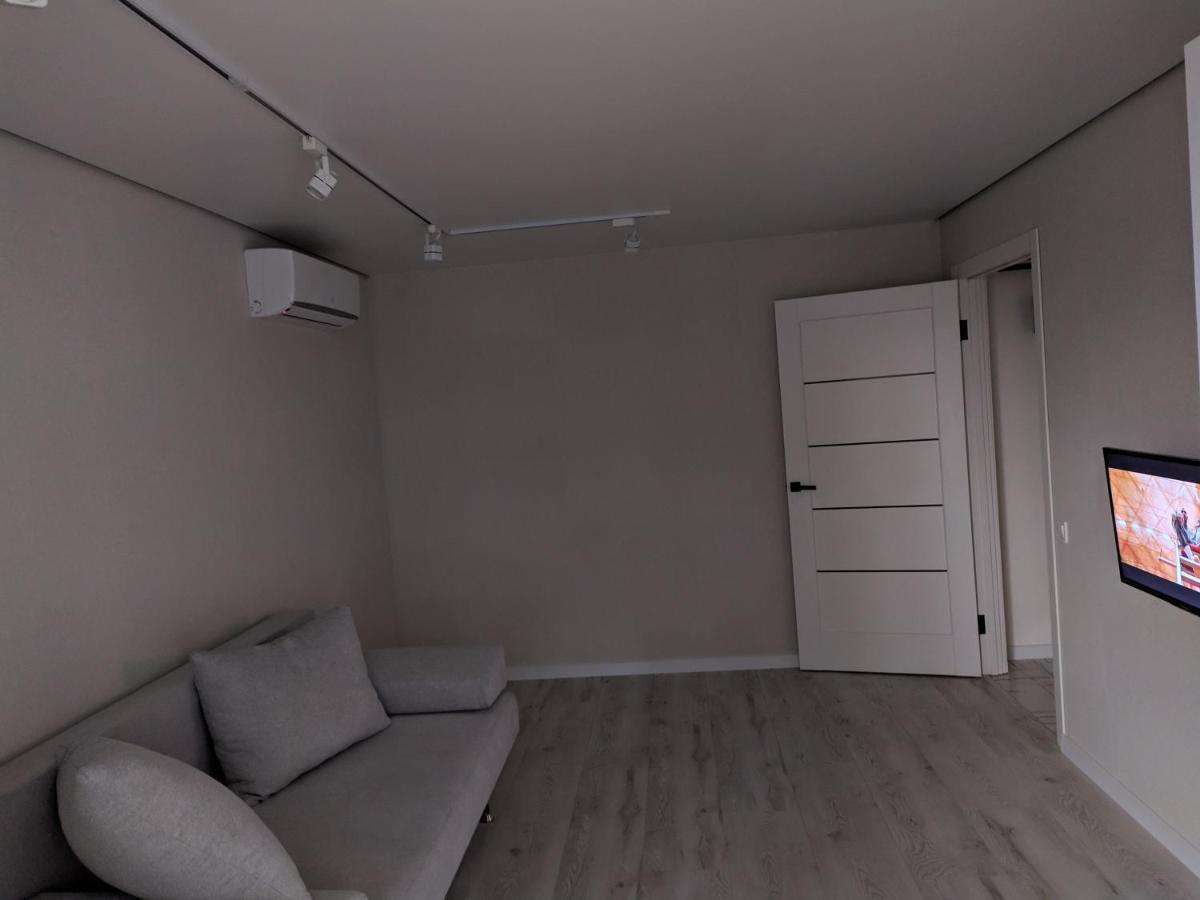 Cozy 75 Apart In Center - 2Х Кімнатна Квартира В Центрі Кропивницького Kropyvnytskyi Exterior photo
